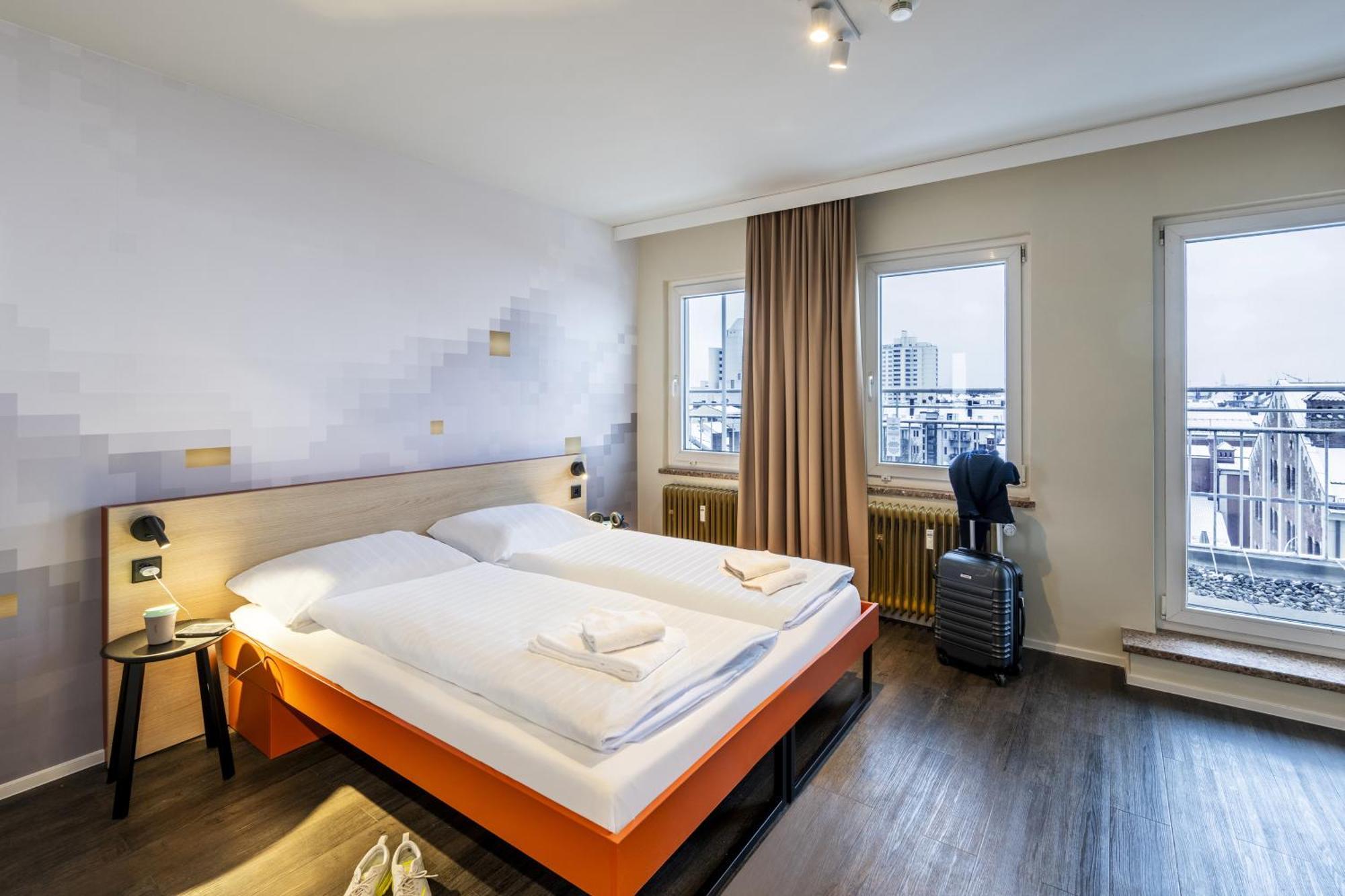 Meininger Hotel Muenchen Zentrum Esterno foto