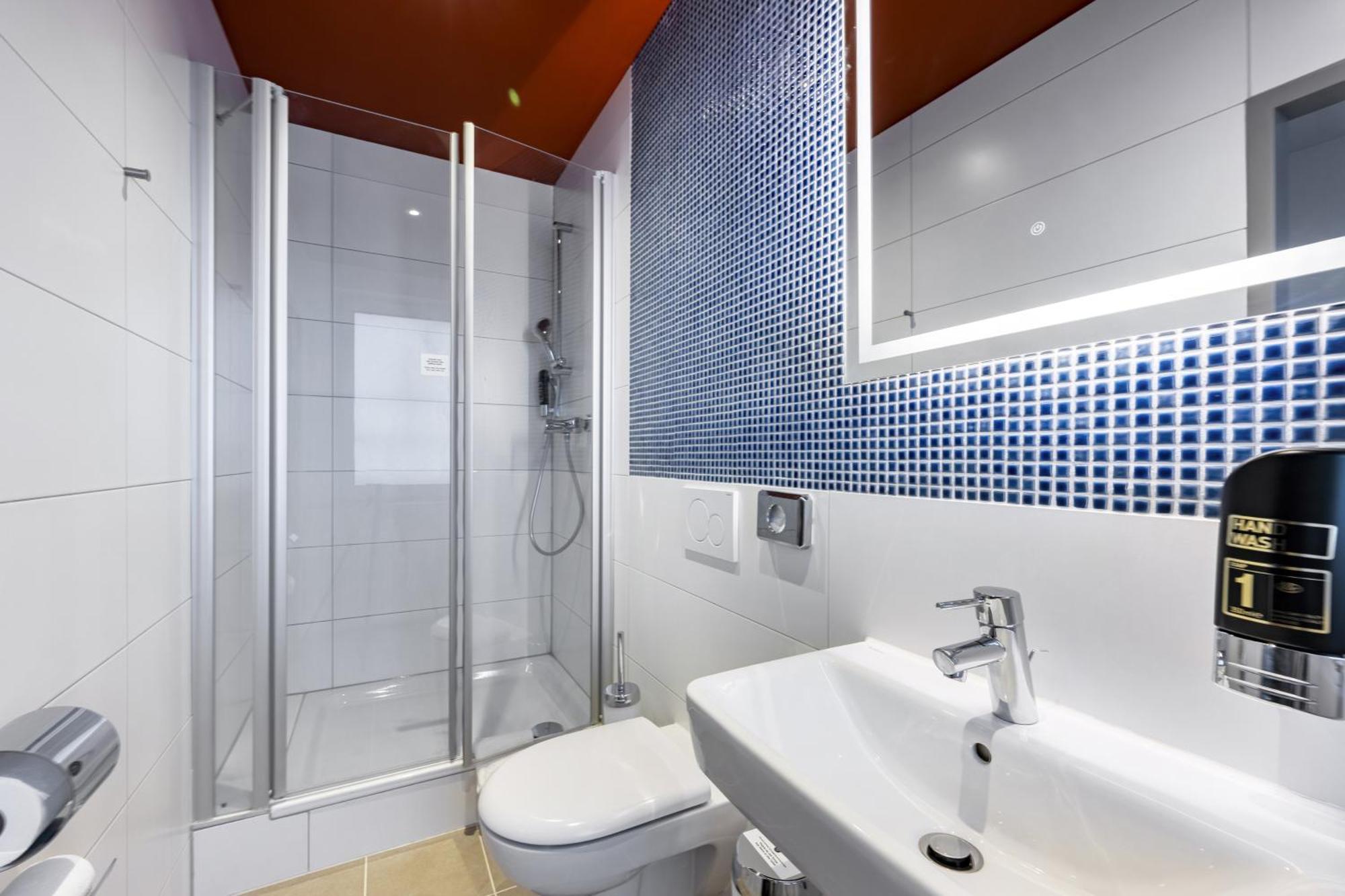 Meininger Hotel Muenchen Zentrum Esterno foto